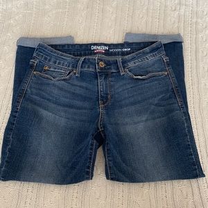 Denizen from Levi’s Modern Crop Denim Women’s size 4